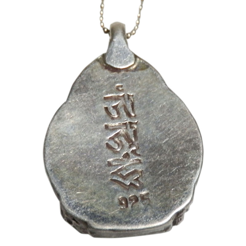 アジアン雑貨 ネパール仏具 シルバーアクセサリー BN-12 ブッタネックレス(アモーガシッディー像)