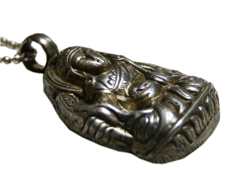 アジアン雑貨 ネパール仏具 シルバーアクセサリー BN-17 ブッタネックレス(パドマサンバ・ブッタ)