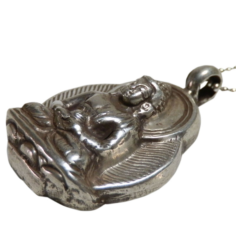アジアン雑貨 ネパール仏具 シルバーアクセサリー BN-21 ブッタネックレス(無量寿菩薩像)