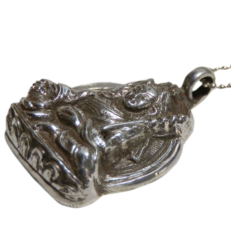 アジアン雑貨 ネパール仏具 シルバーアクセサリー BN-27 ブッタネックレス(パドマサンバ)