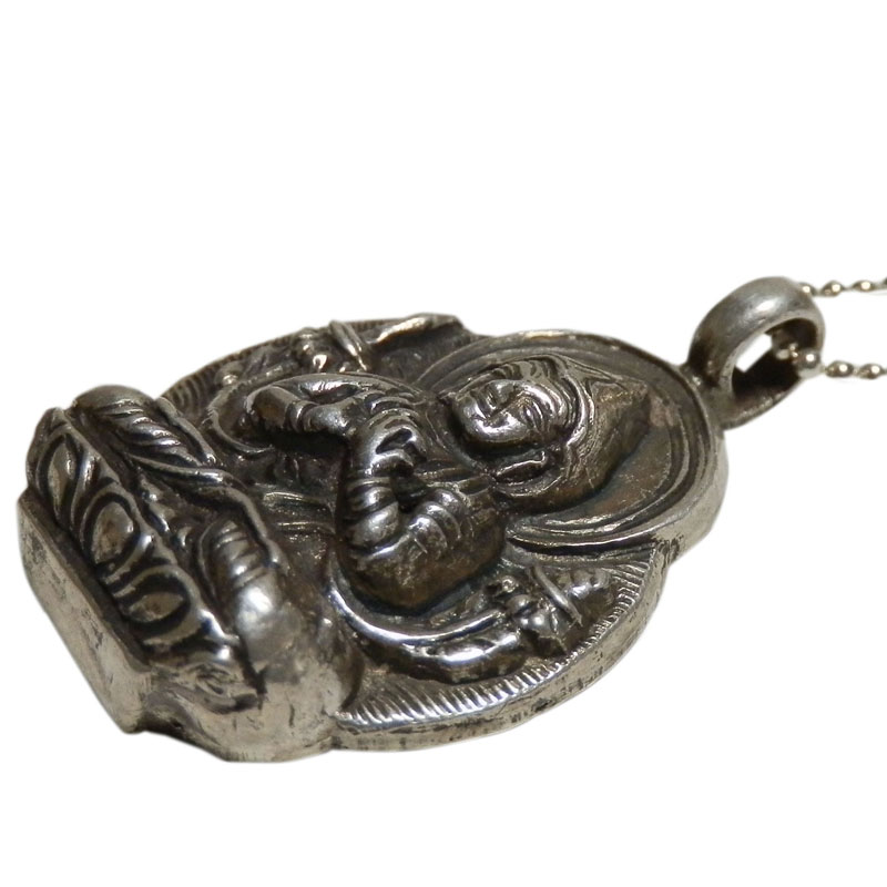 アジアン雑貨 ネパール仏具 シルバーアクセサリー BN-32 ブッタネックレス(大日如来像)