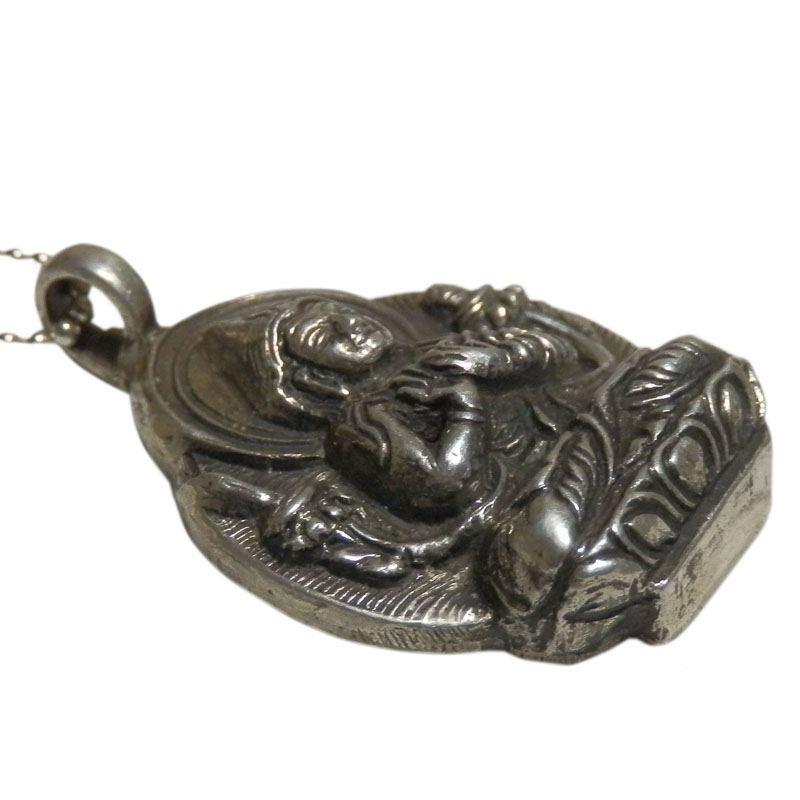 アジアン雑貨 ネパール仏具 シルバーアクセサリー BN-32 ブッタネックレス(大日如来像)