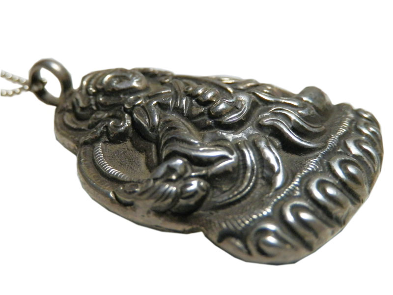 アジアン雑貨 ネパール仏具 シルバーアクセサリー BN-4 ブッタネックレス(パドマサンバ・ブッタ)