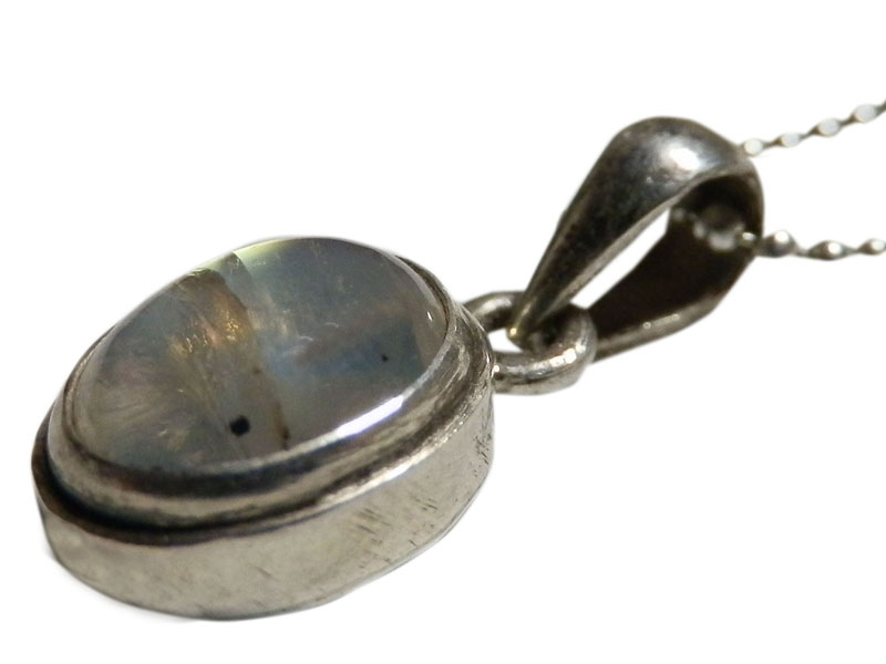 アジアン雑貨 天然石シルバーアクセサリー PRN-8 レインボームーンストーン ・プチネックレス