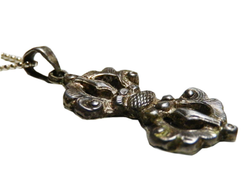 アジアン雑貨 ネパール仏具 シルバーアクセサリー DO-3 お守りネックレス(ドルチェ)