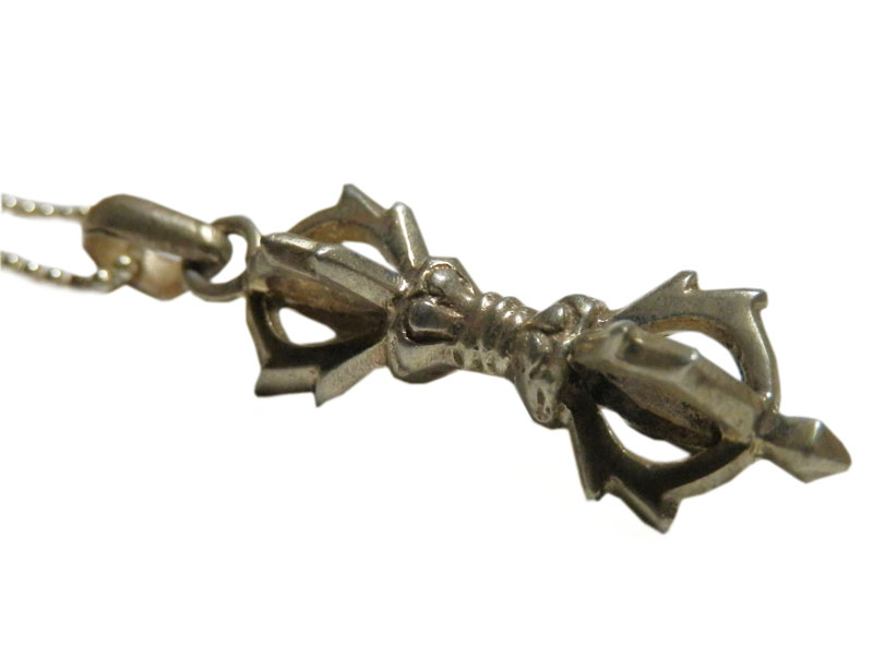 アジアン雑貨 ネパール仏具 シルバーアクセサリー DO-4 お守りネックレス(ドルジェ)