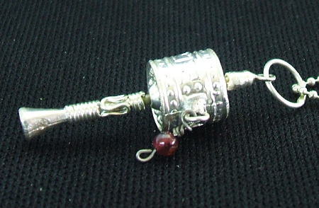 ネパール仏具 シルバーアクセサリー MAN-1S お守りネックレス(マニ車)