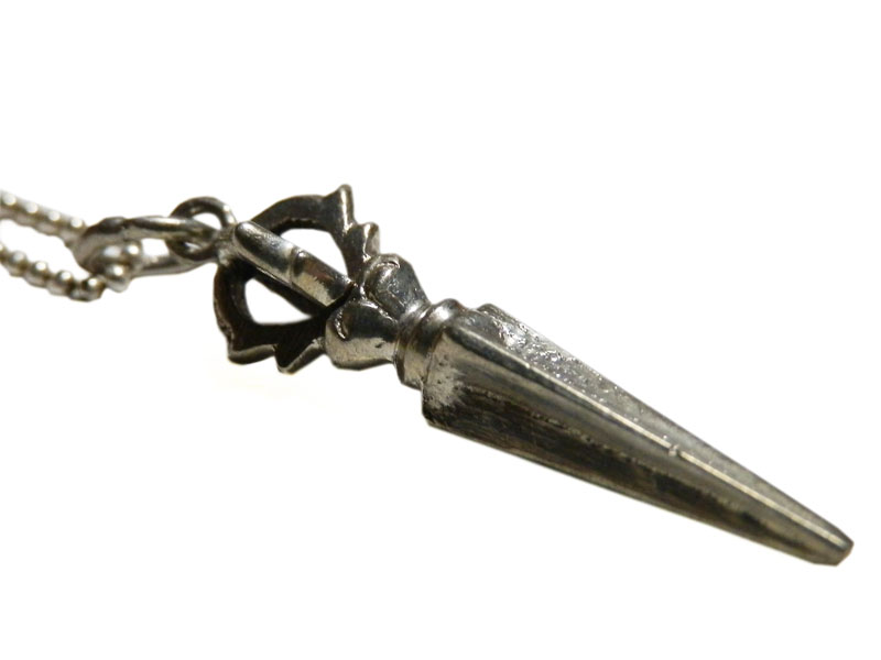 アジアン雑貨 ネパール仏具 シルバーアクセサリー PURU-2 お守りネックレス(プルパ)